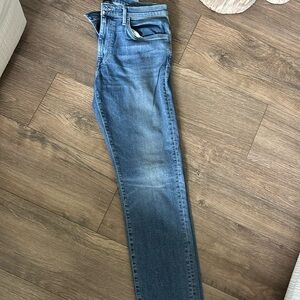 Men’s light wash Joes jeans, slim fit. Style is The Asher